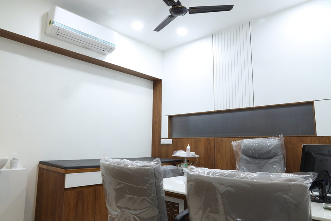 Inside Shivaay Clinic