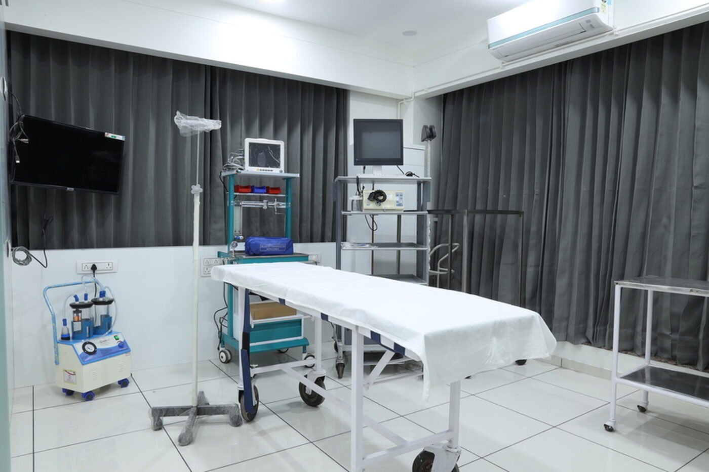 Inside Shivaay Clinic